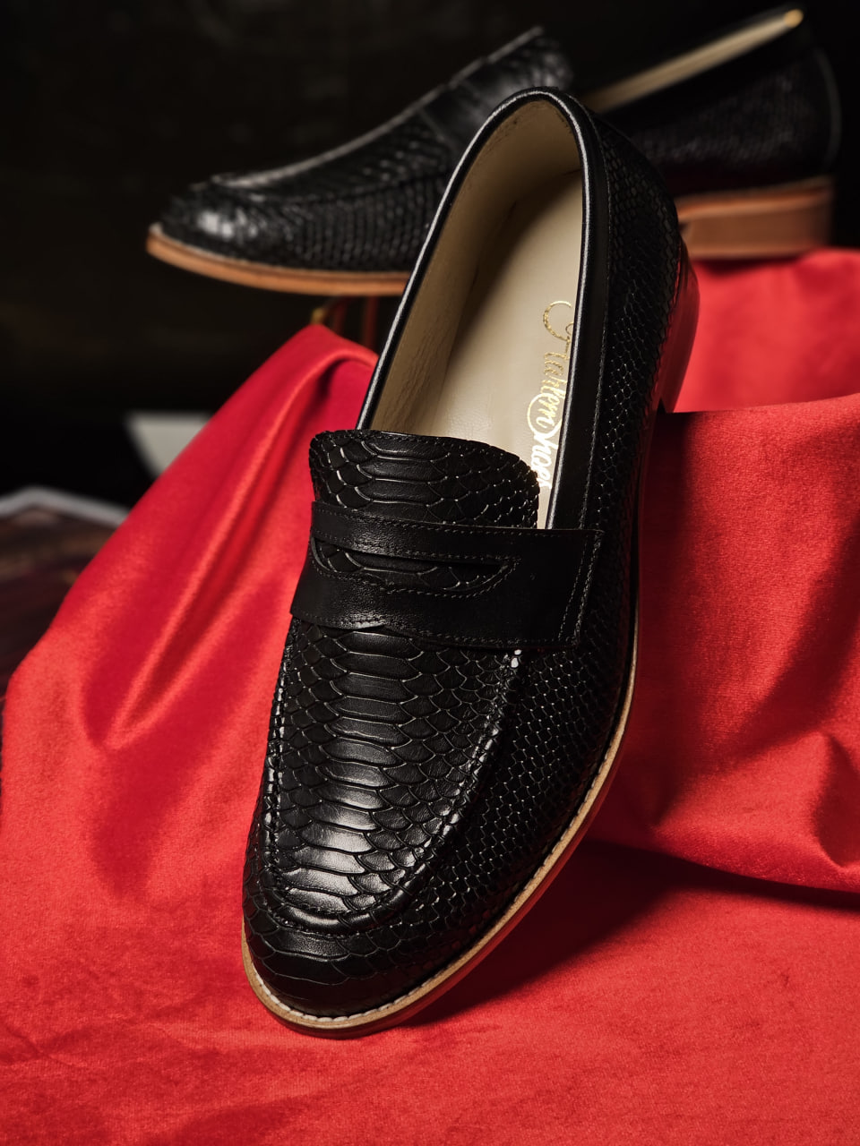 Loafers Black Snake Print Leather 2 cm heel