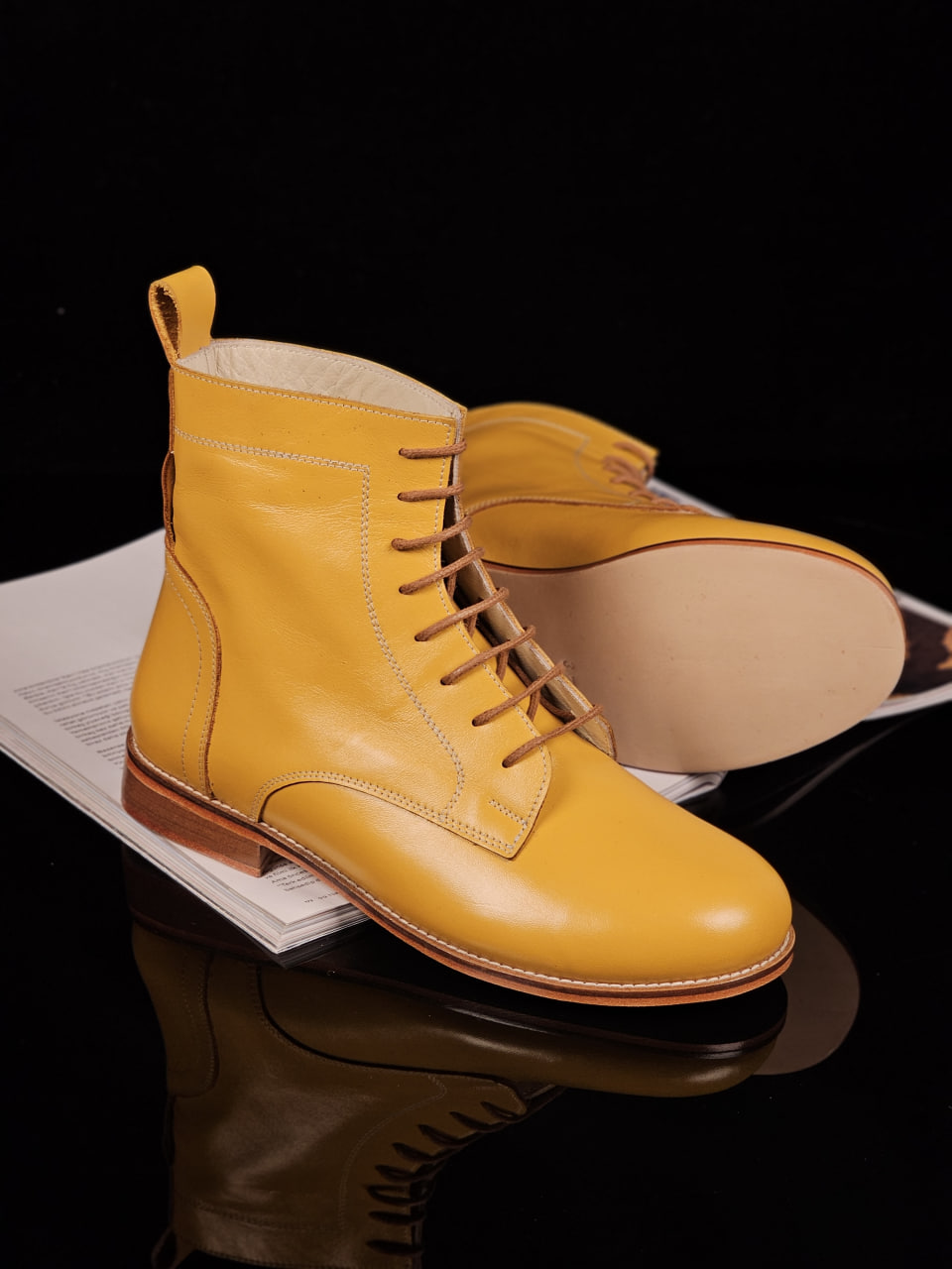Harlem Boots Yellow Leather 2 cm heel