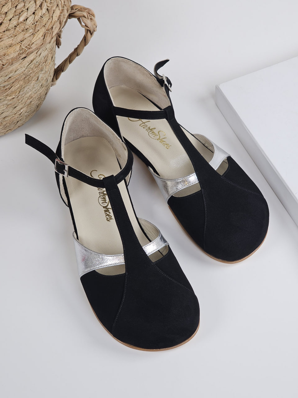 Barefoot Isabel Black Suede with Silver Lines 3 cm heel
