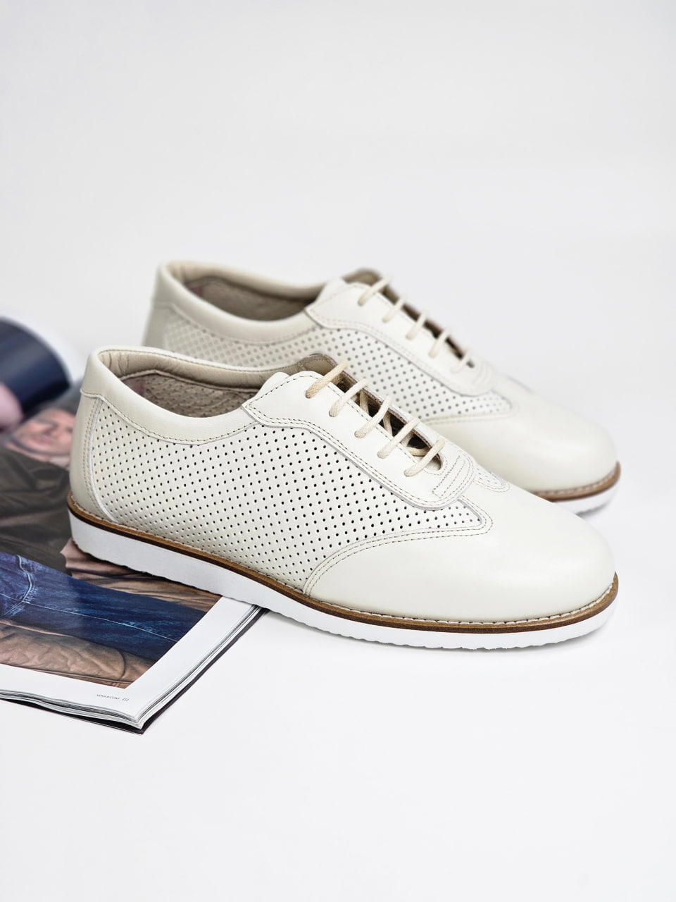 New York Perforated Broken White Leather