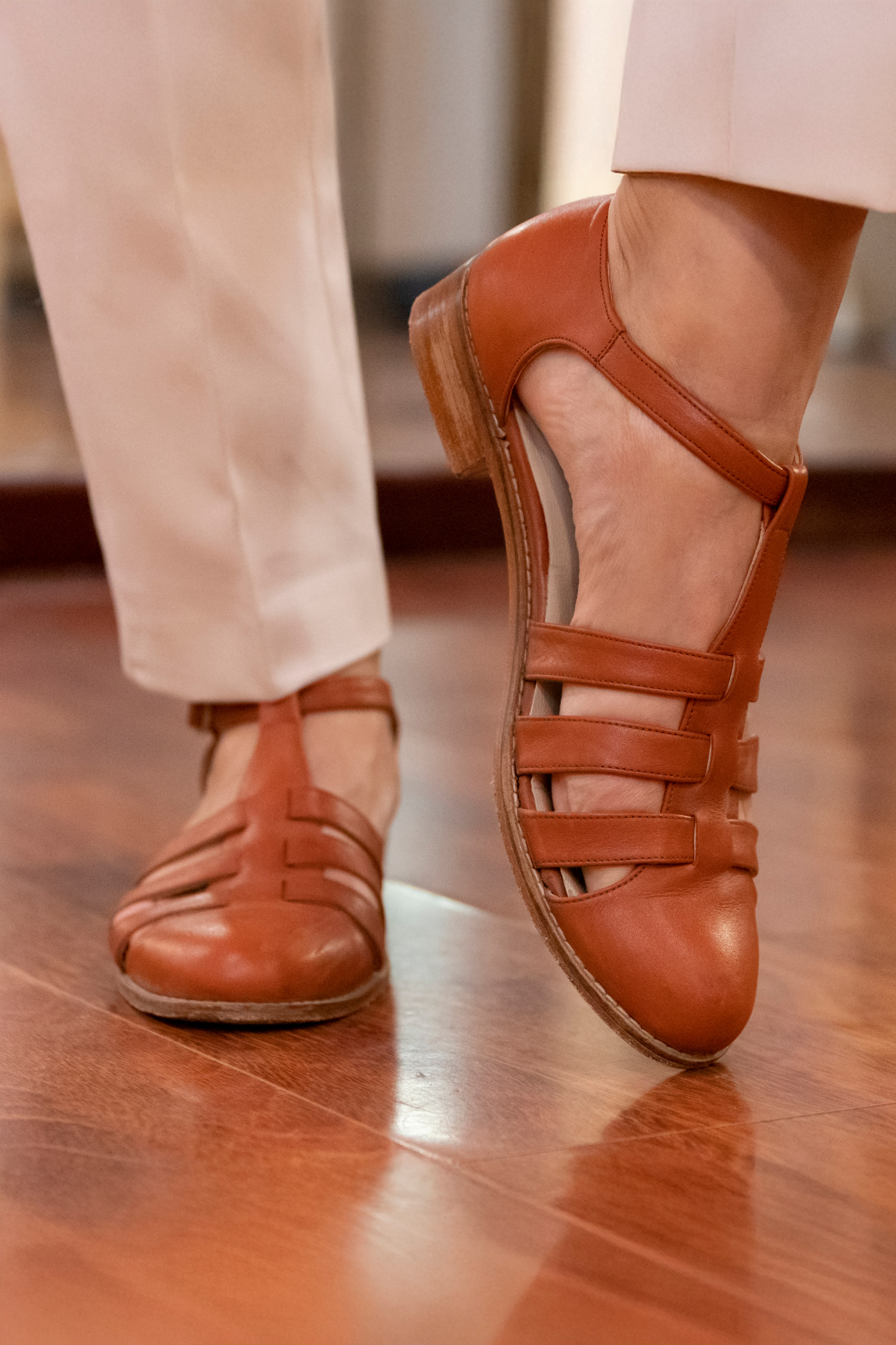 Sandals Light Brown Leather 2 cm heel