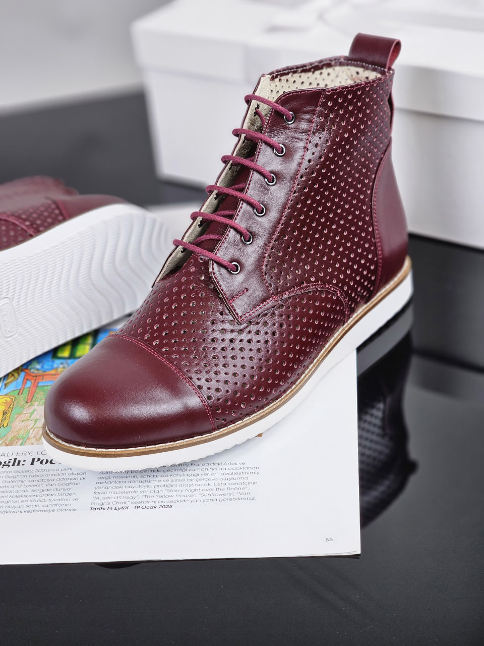 Derby Boots Perforated Bordeaux Leather with Eva sole