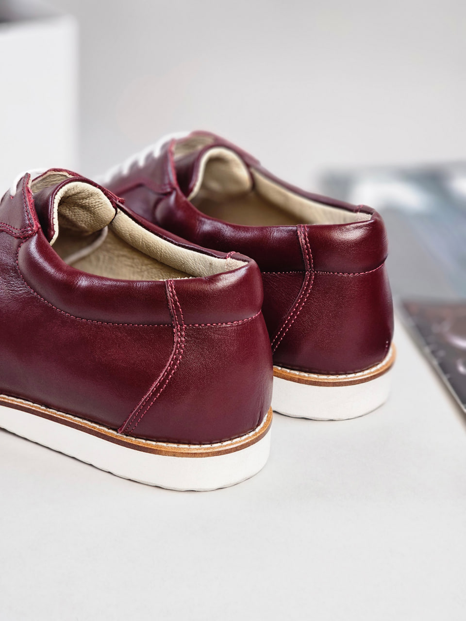 New York Bordeaux Leather