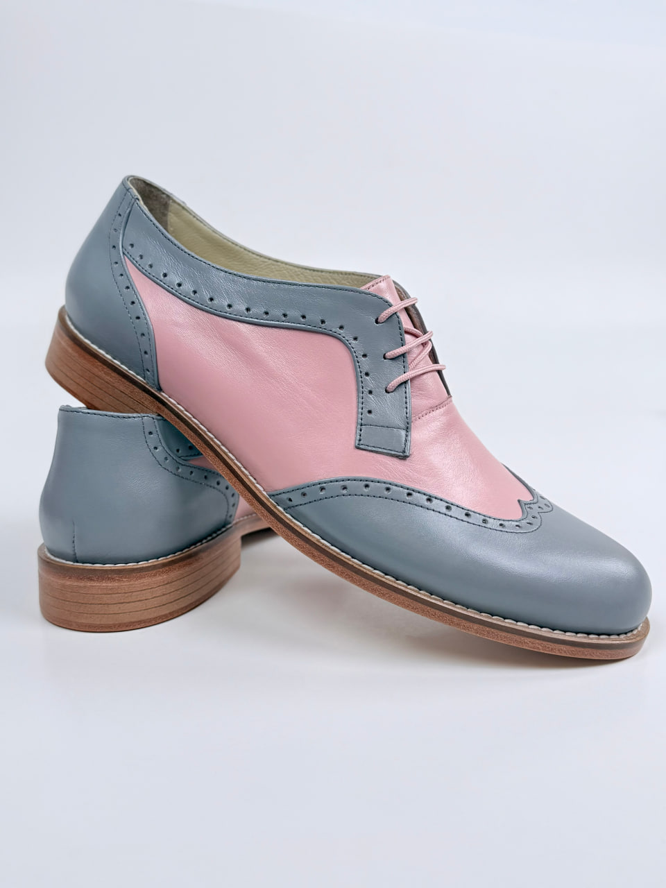Women Oxfords Grey & Pink Leather 2 cm heel