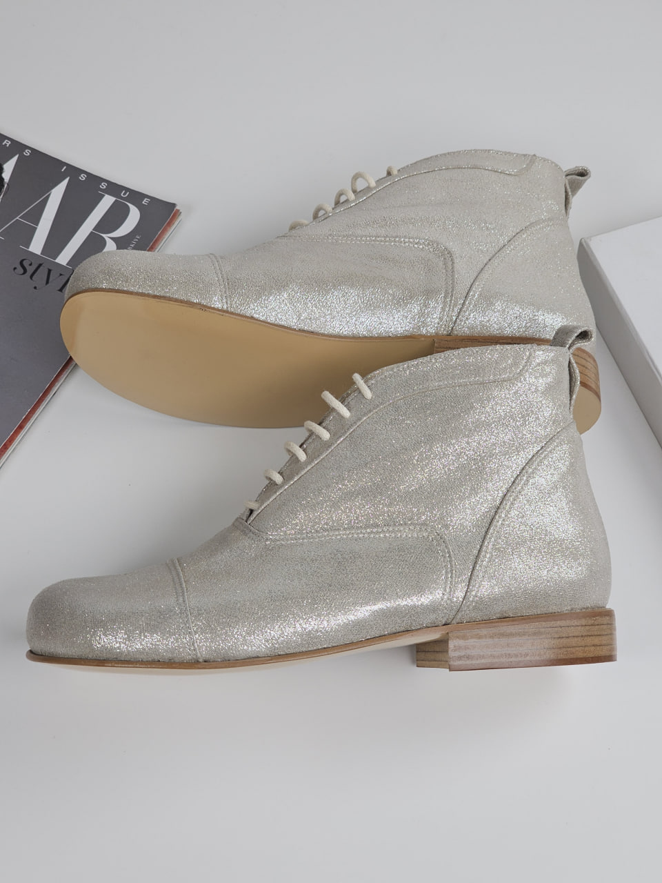 Barefoot Smooth Boots Vegan Shiny Textile 2 cm heel