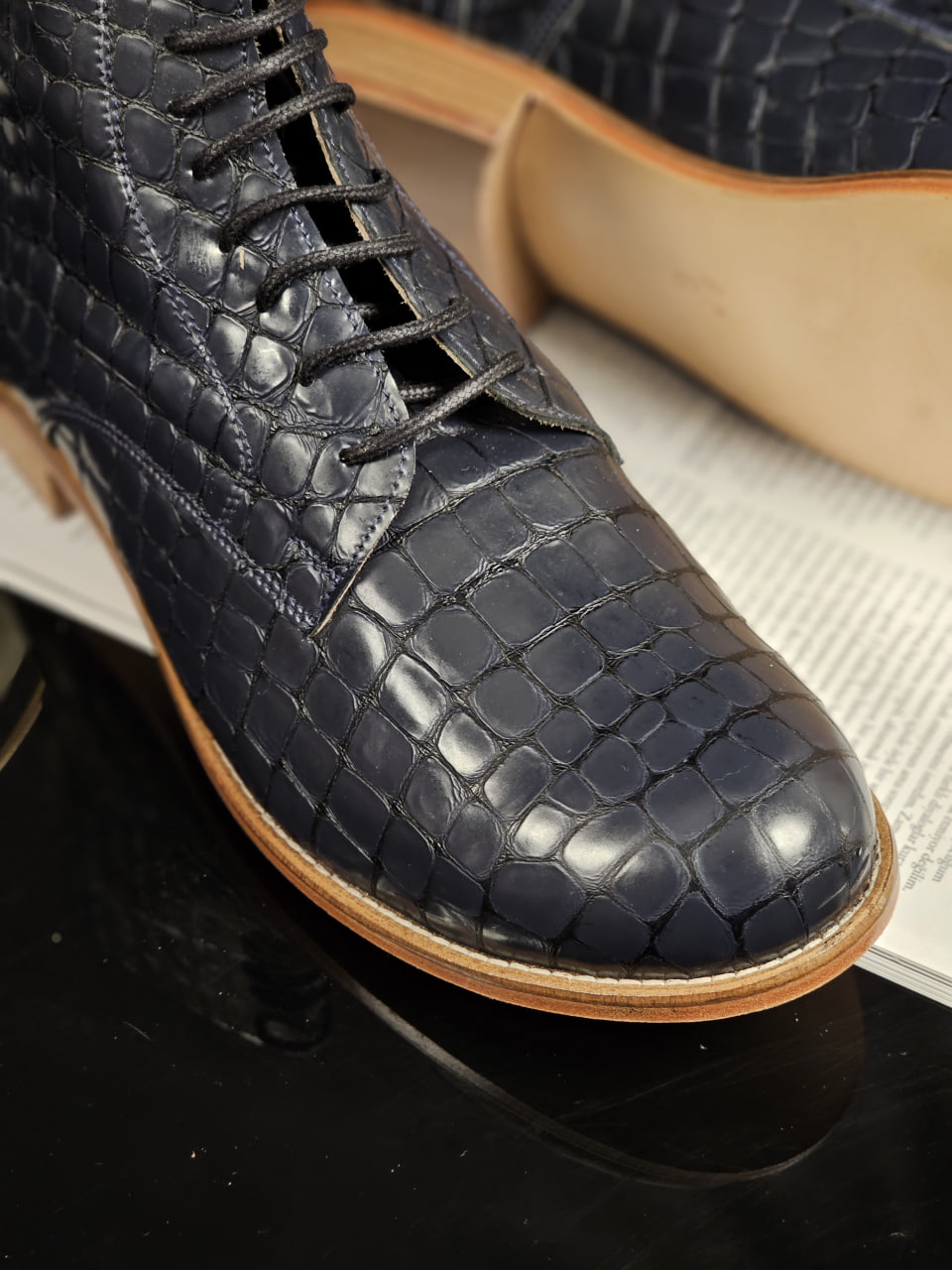 Harlem Boots Blue Python Leather 2 cm heel