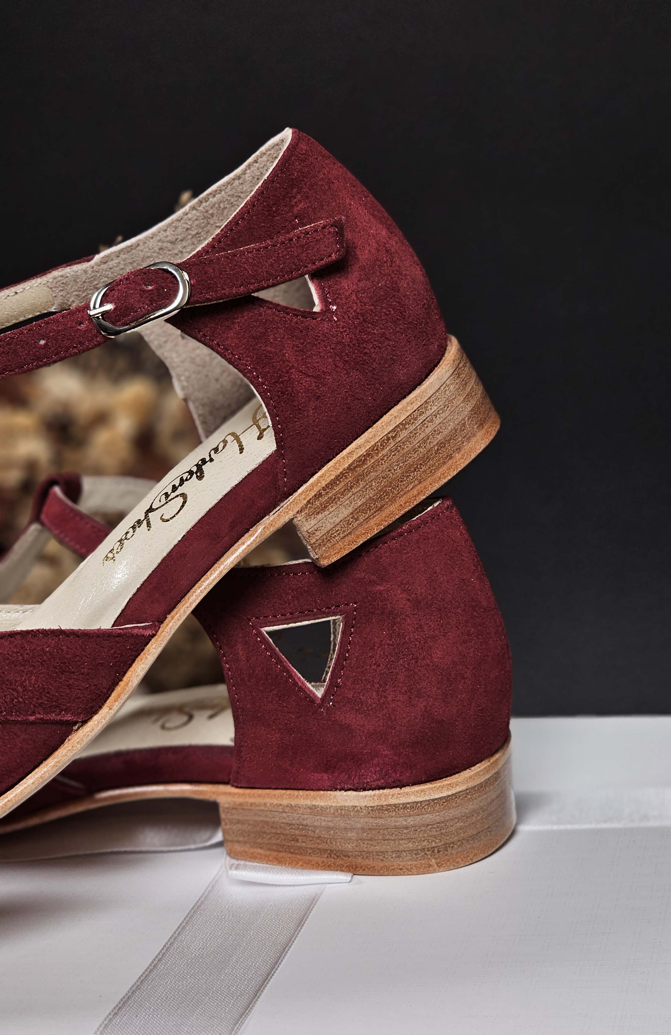 Sugar Bordeaux Suede 2 cm heel