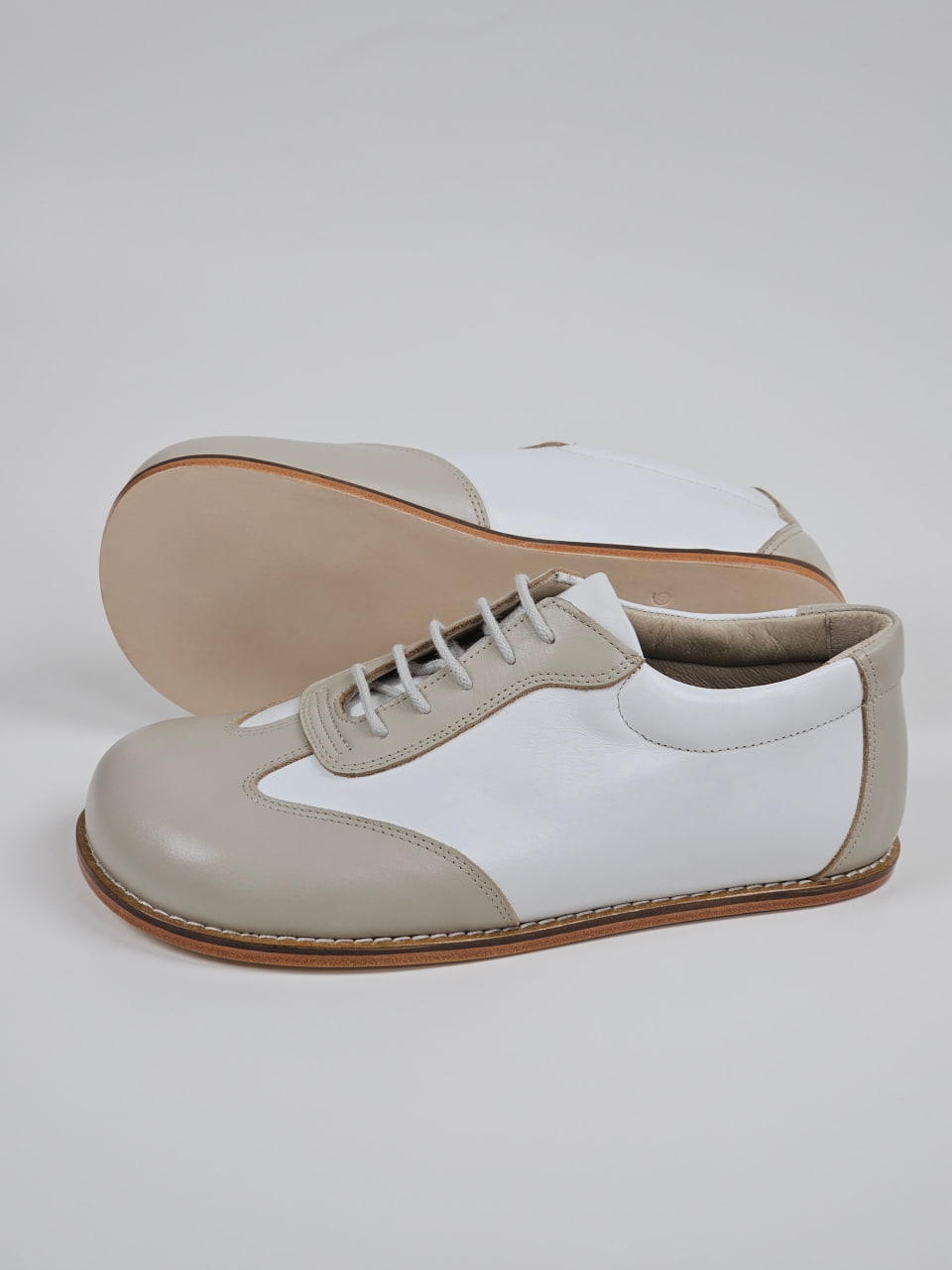 Barefoot New York Beige & White Leather Zero Drop