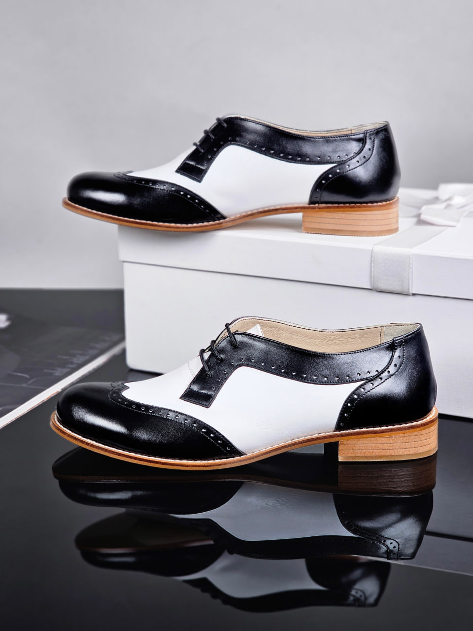 Men Oxfords Black & White Leather 2 cm heel
