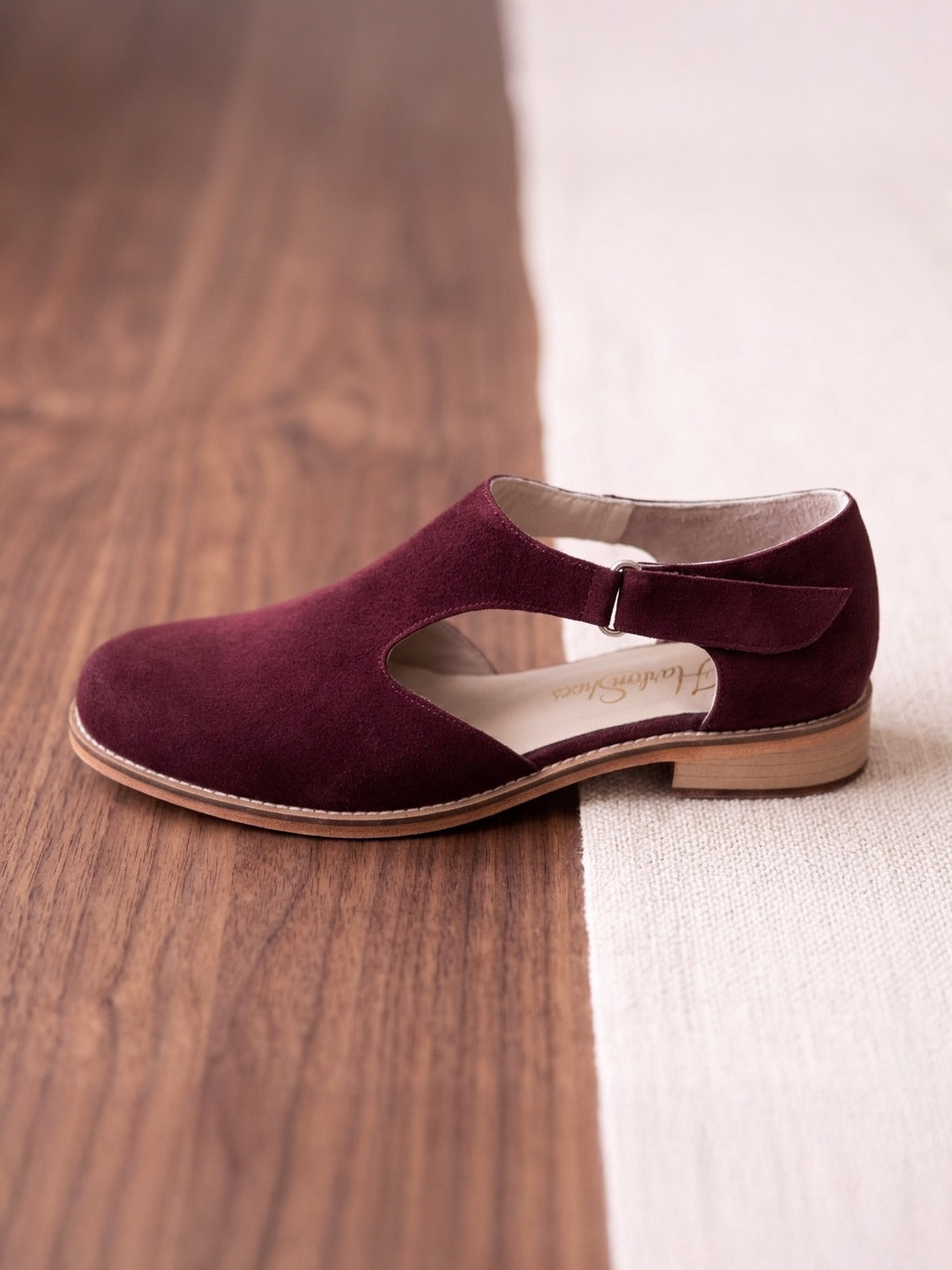 Milan Bordeaux Suede 2 cm heel