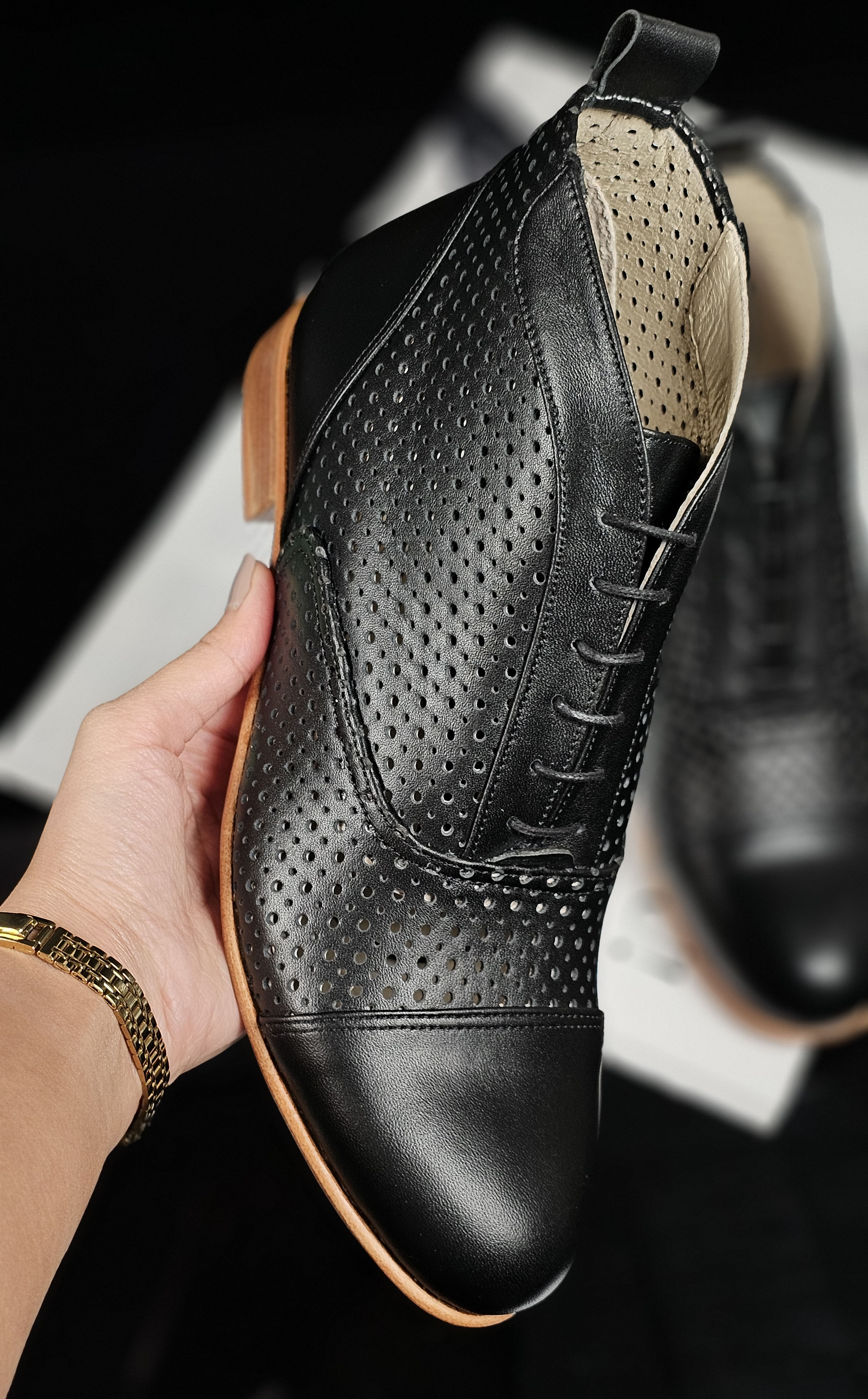 Smooth Boots Perforated Black Leather 2 cm heel