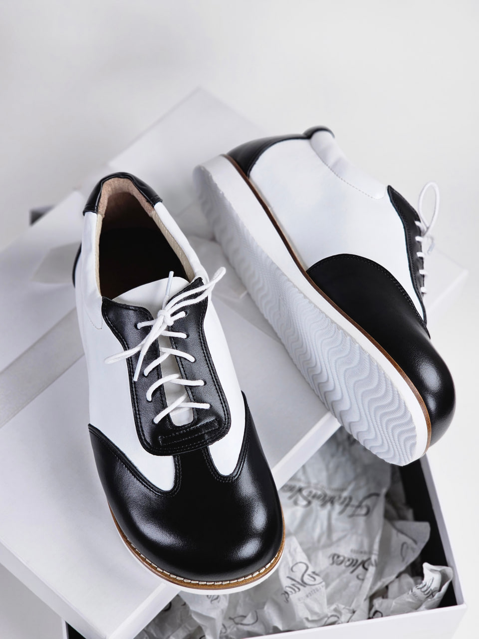 Barefoot New York Black & White Leather