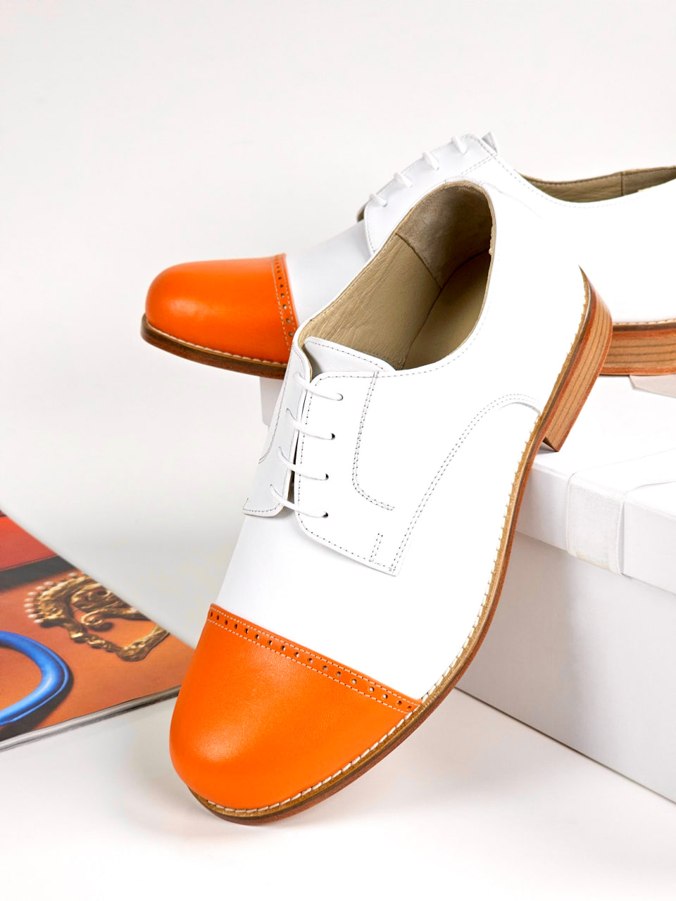 California White leather & Nose Orange Leather 2 cm heel