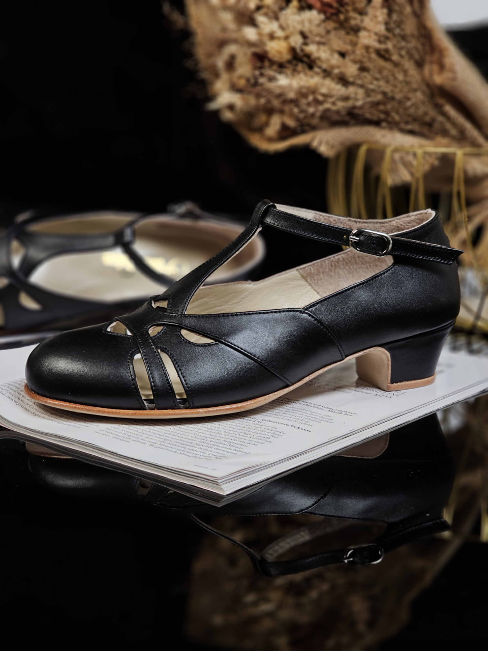 Spring Black Leather 4 cm heel