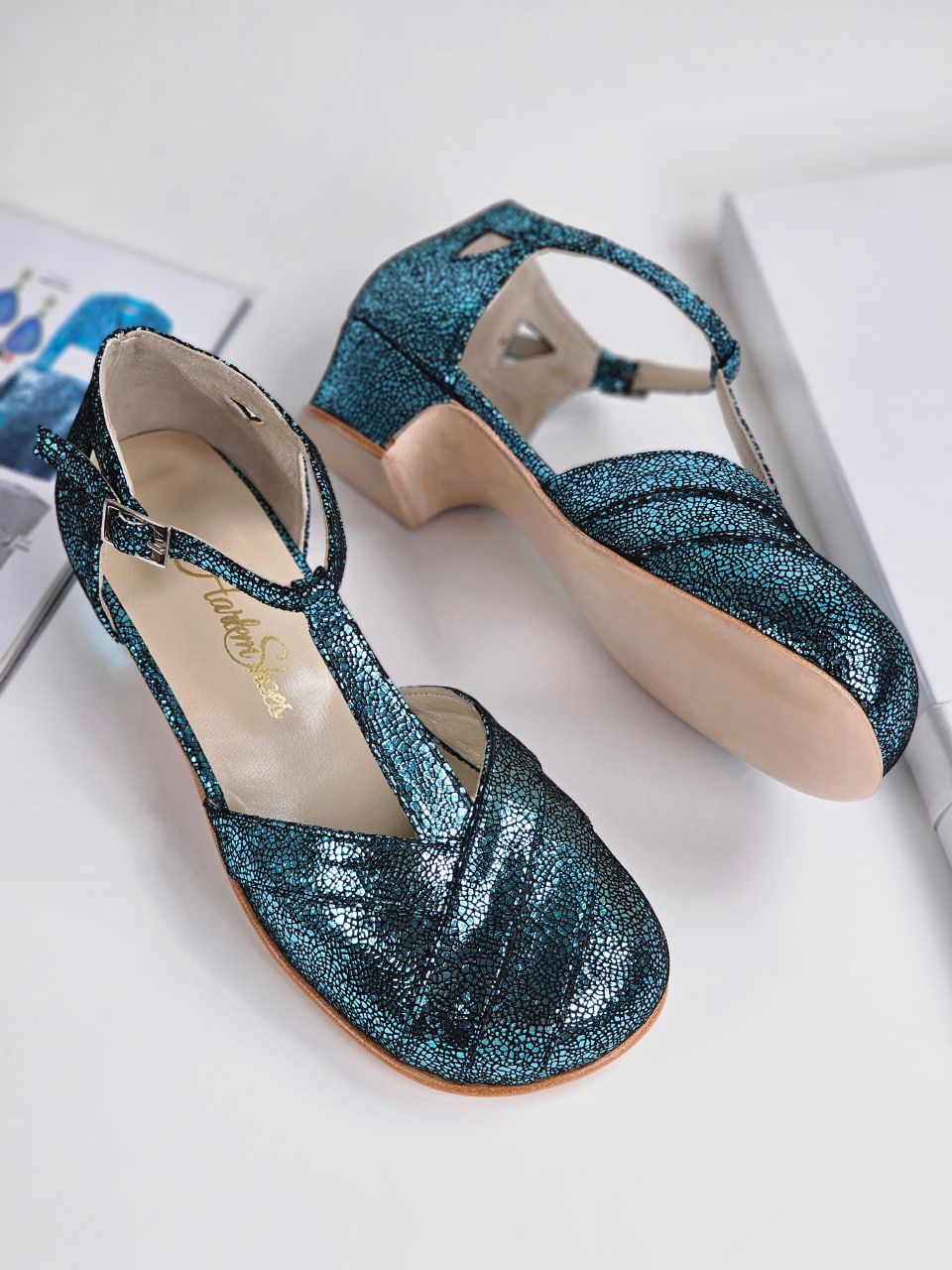 Barefoot Sugar Blue Stone Suede 2 cm heel
