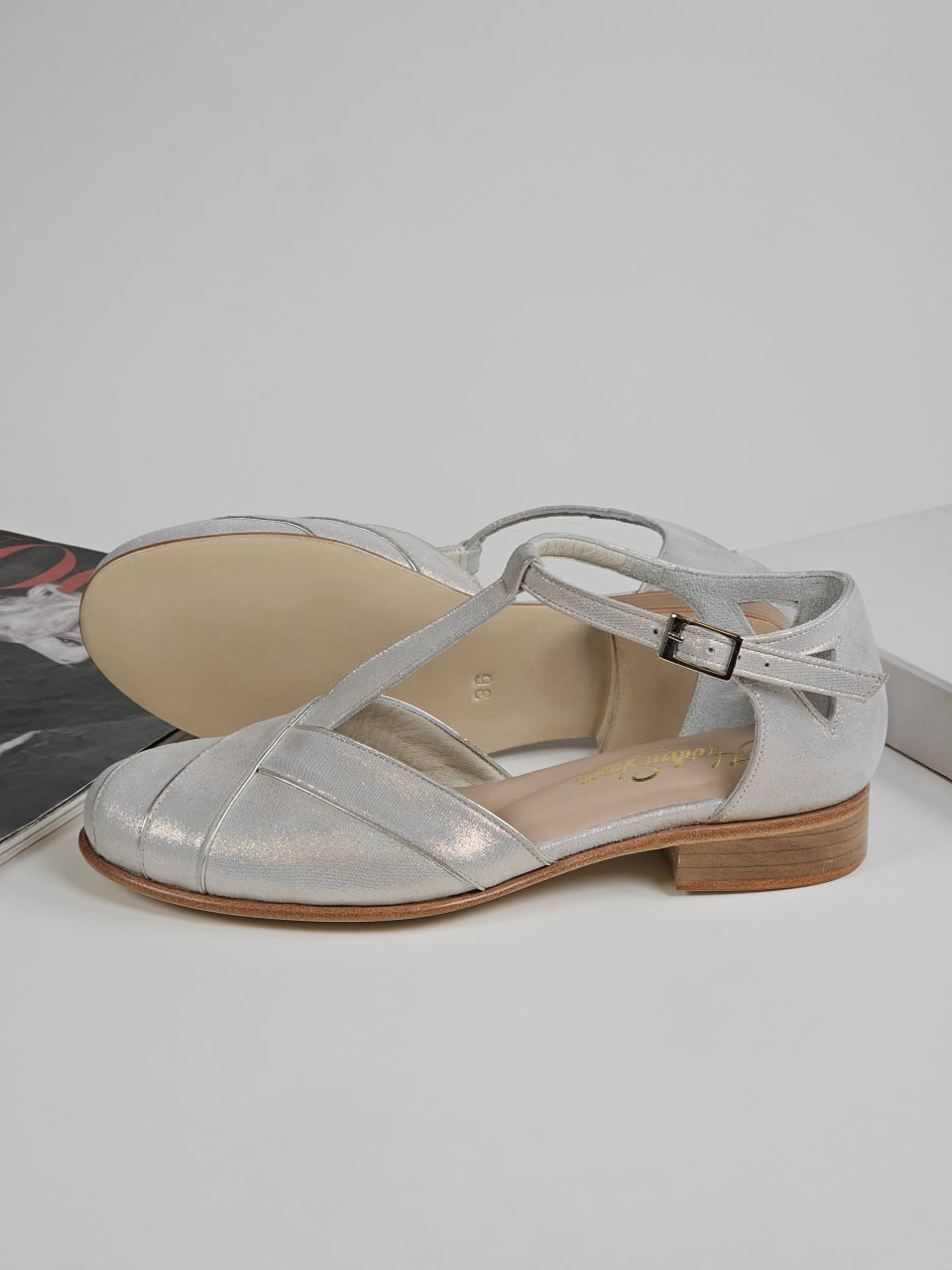 Sugar Shiny Cream Suede 2 cm heel