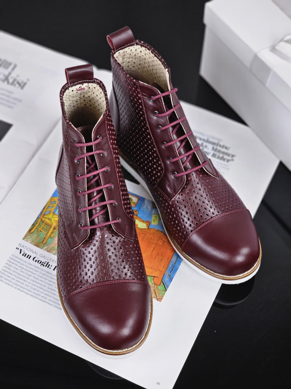 Derby Boots Perforated Bordeaux Leather with Eva sole