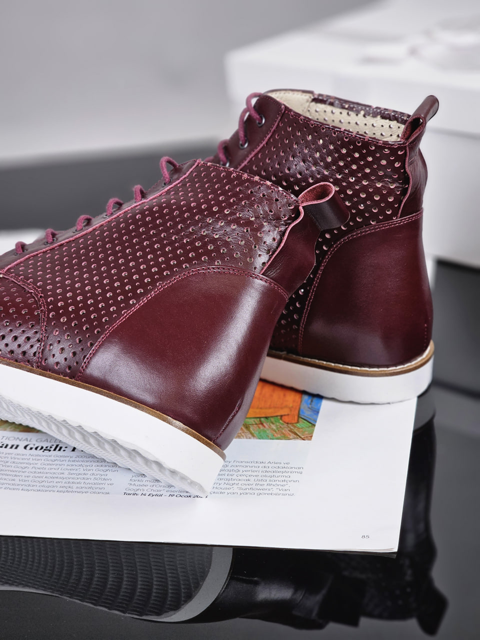 Derby Boots Perforated Bordeaux Leather with Eva sole