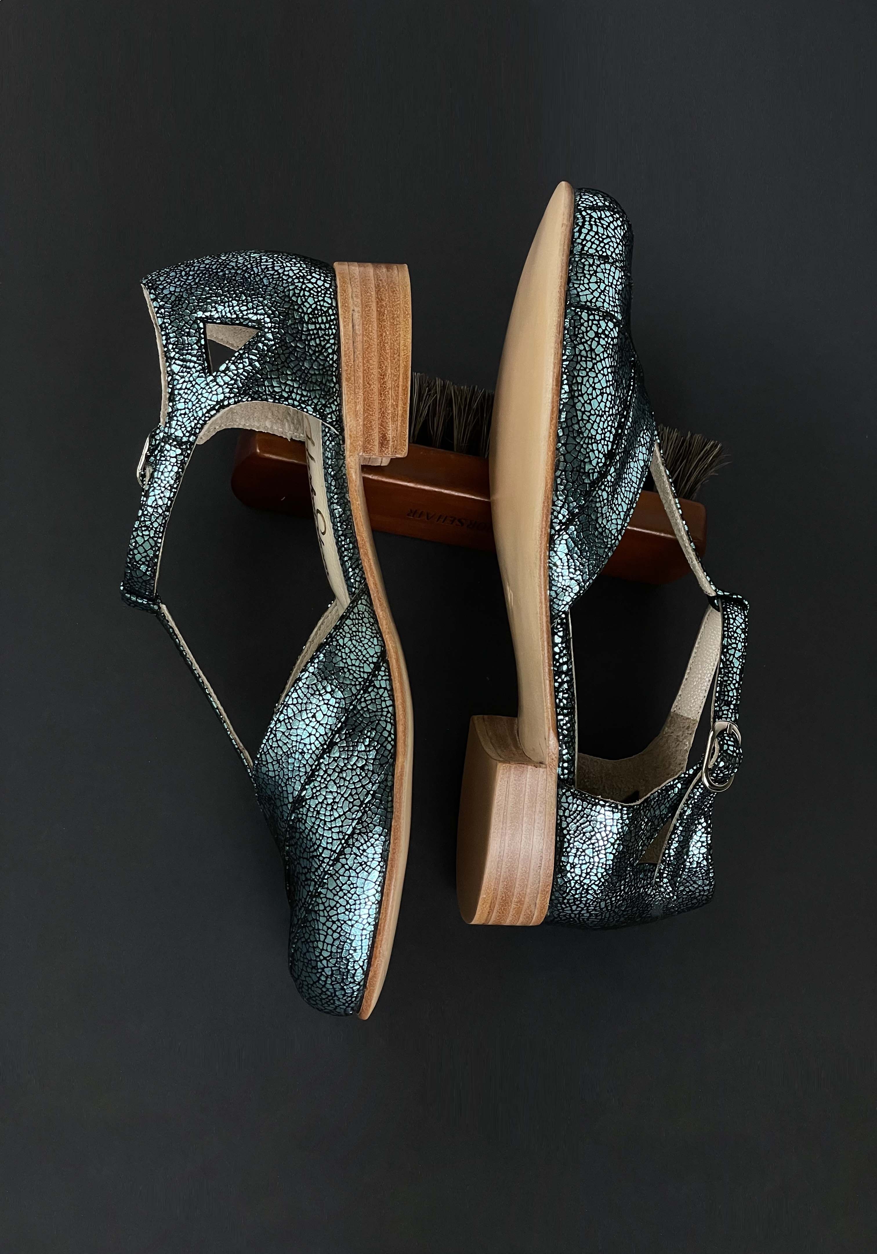 Sugar Blue Stone Suede 2 cm heel
