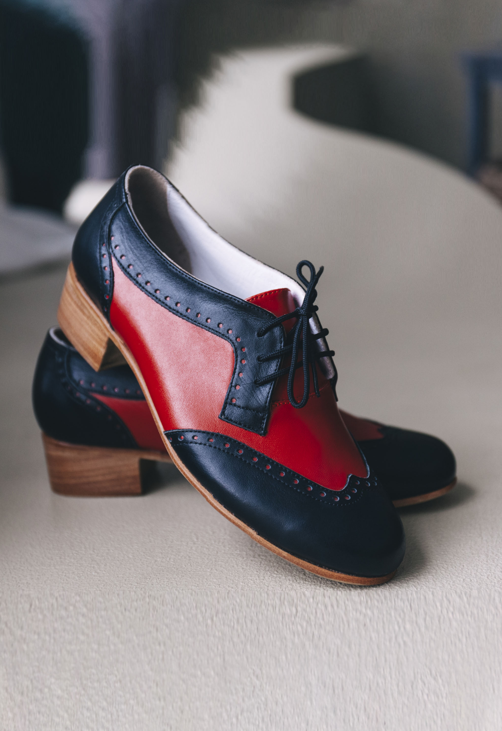 Women Oxfords Black & Red Leather 4 cm heel