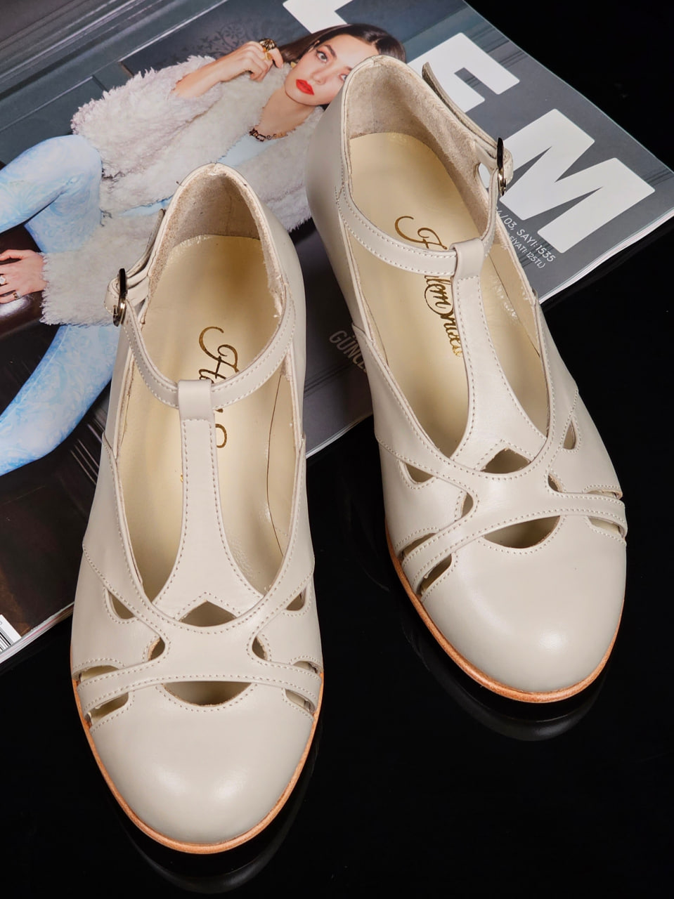 Spring Beige Leather 4 cm heel