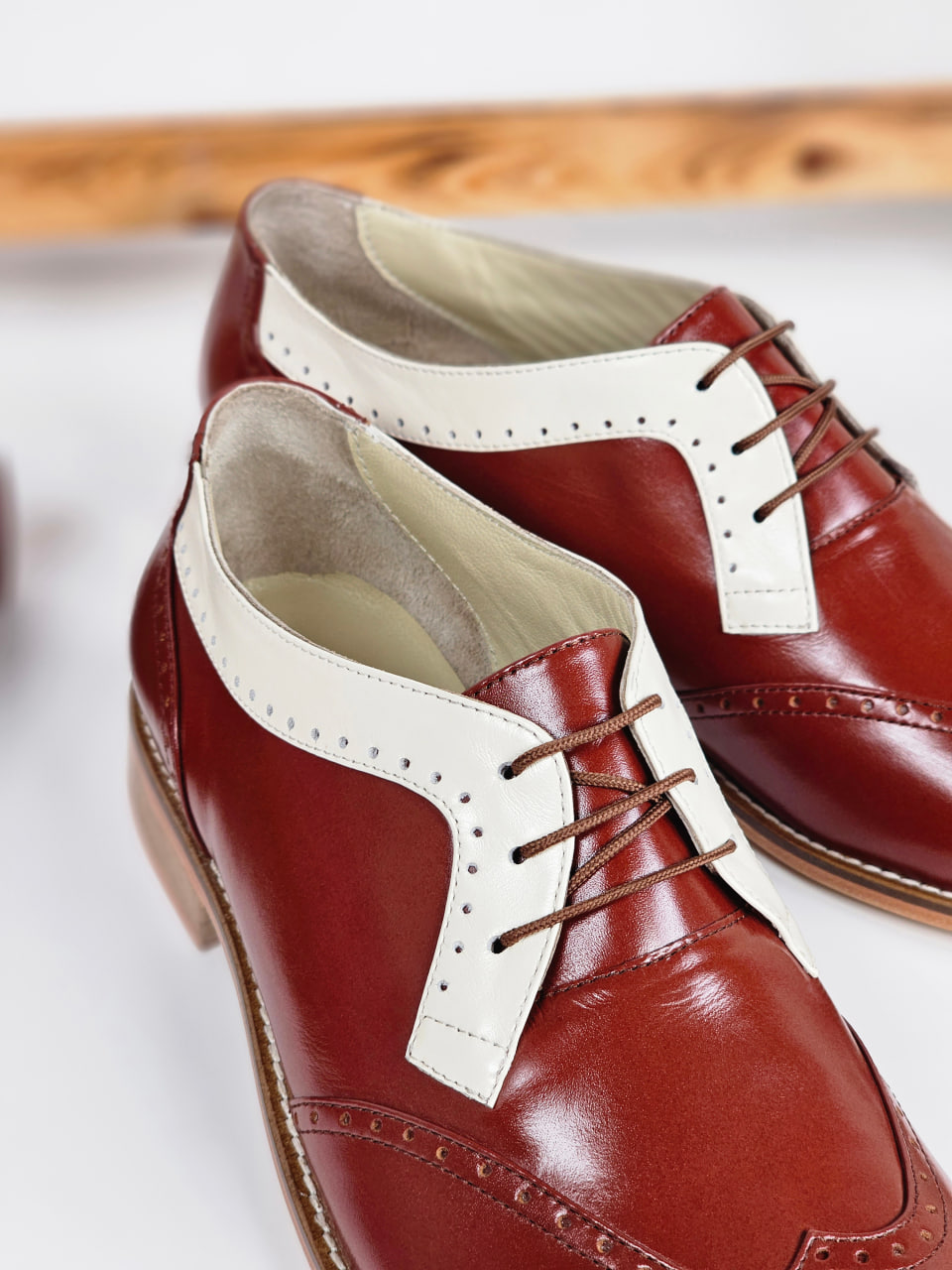 Men Oxfords Brown Leather & Broken White Line 2 cm heel