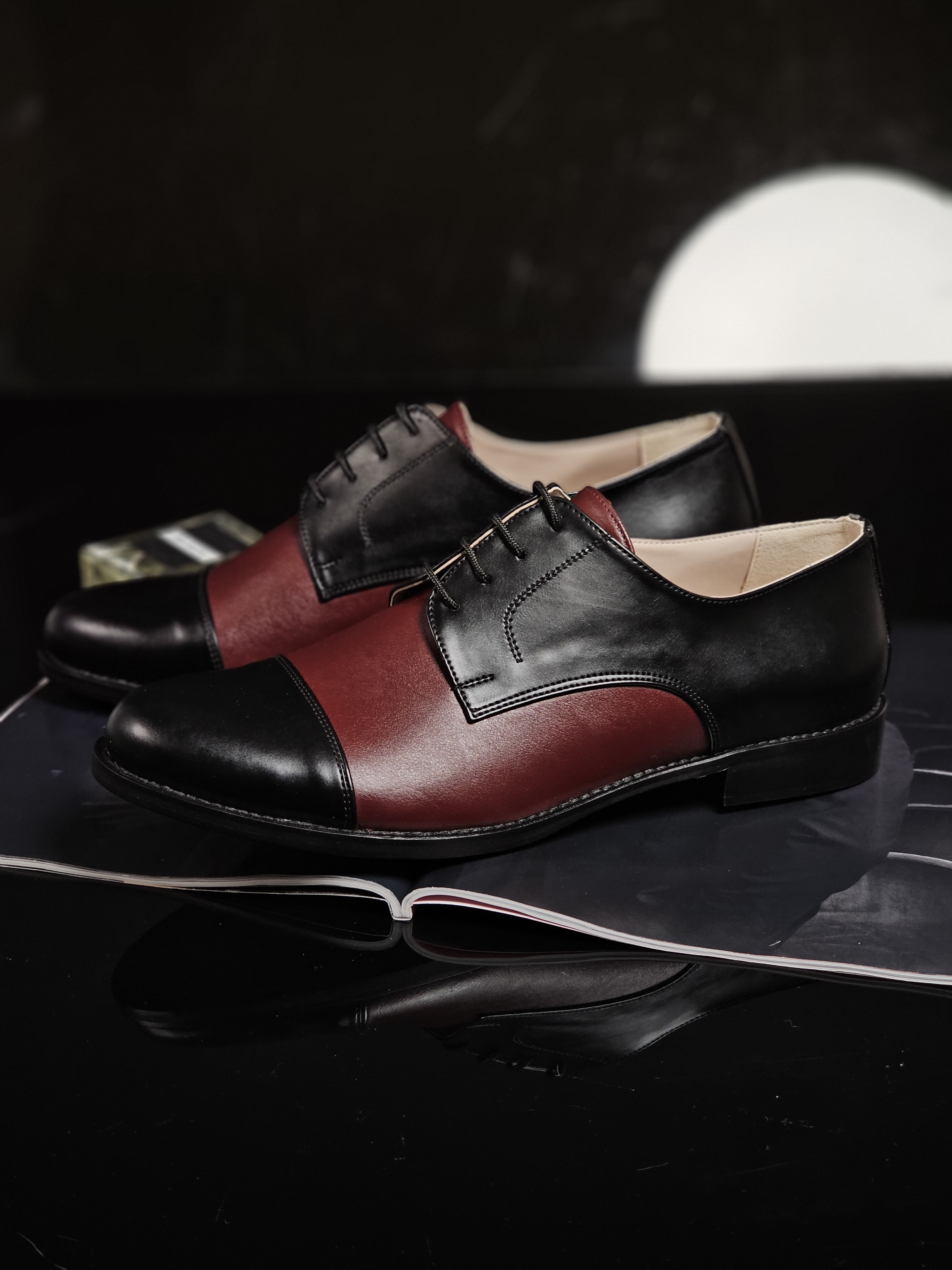 California Vegan Black & Bordeaux Leather 2 cm heel