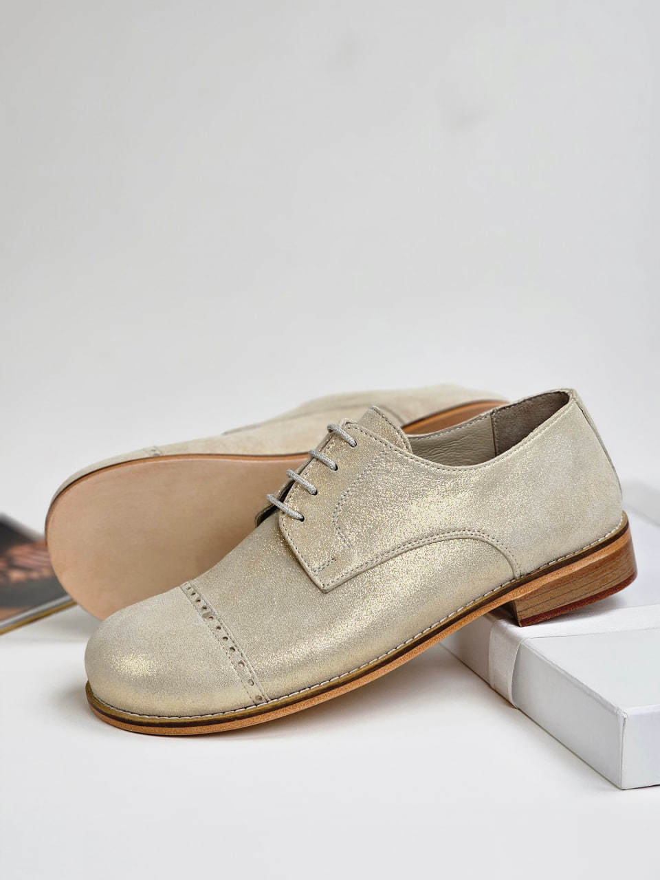 Barefoot California Golden Suede 2 cm heel