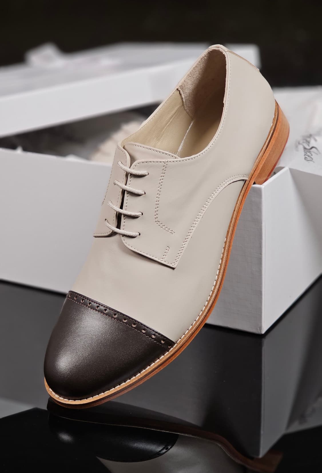 California Beige Leather & nose Dark Chocolate leather 2 cm heel