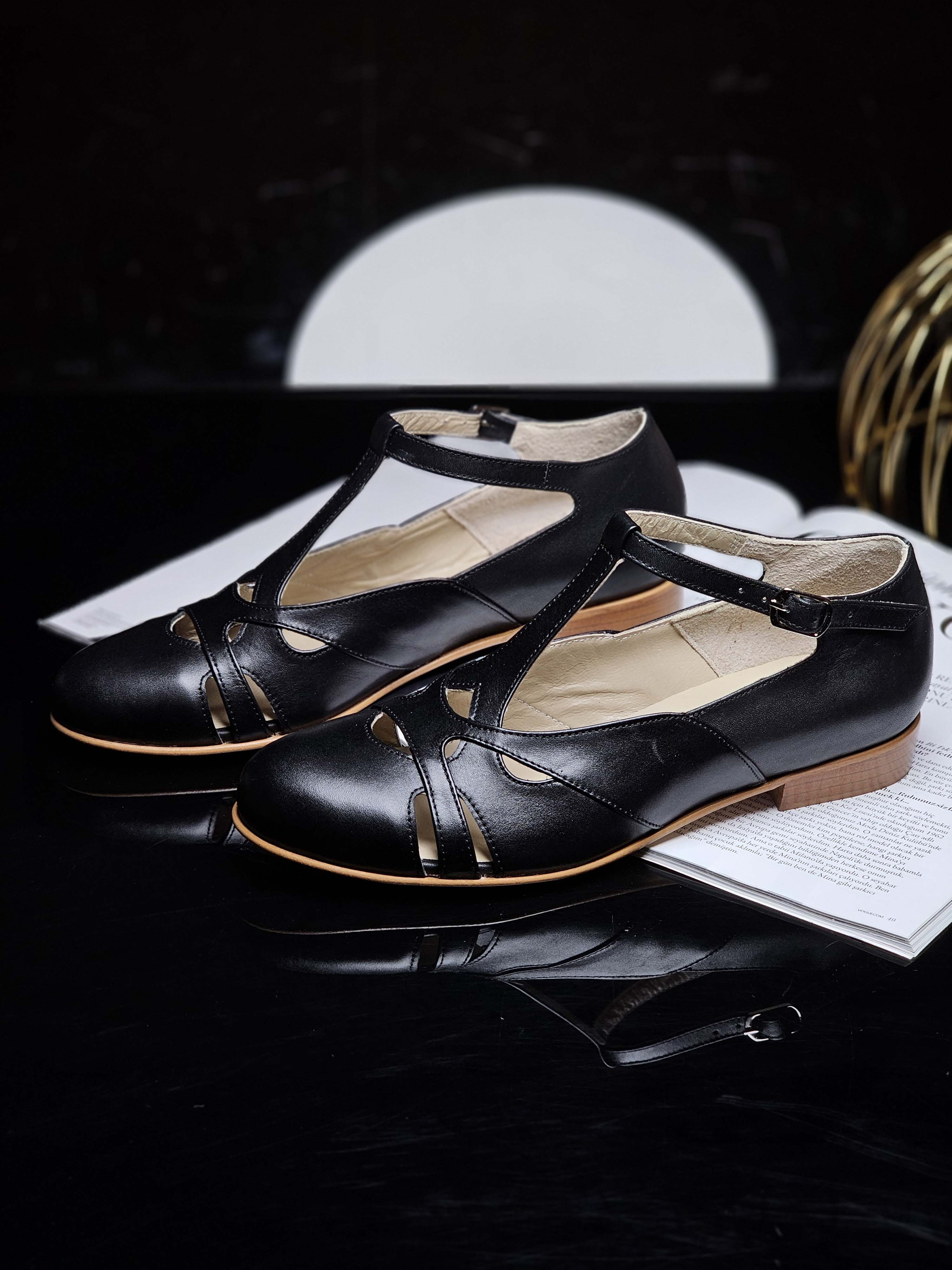 Spring Black Leather 2 cm heel