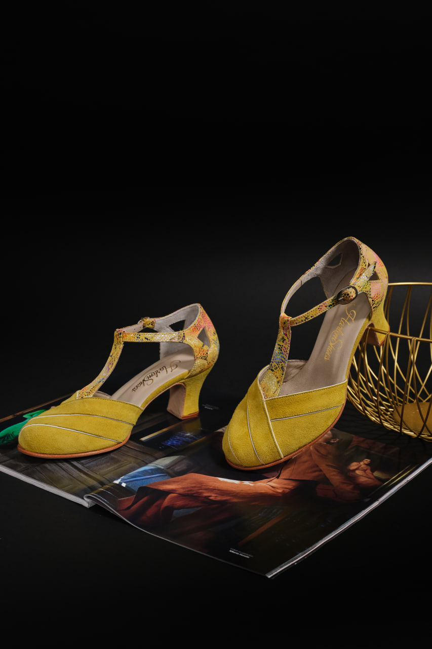 Sugar Yellow suede & Flower 6 cm heel