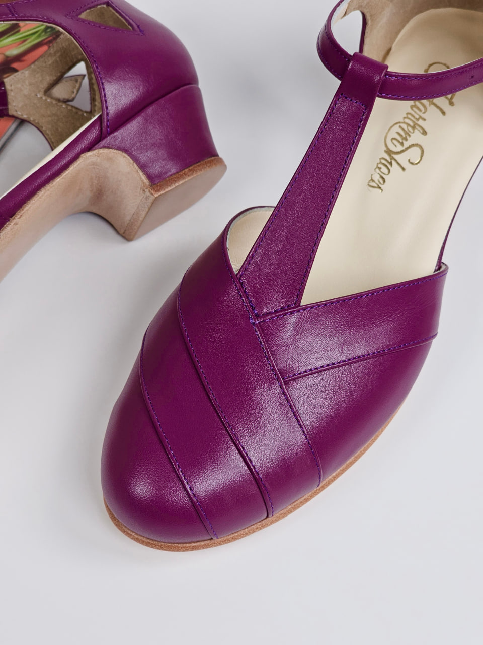Sugar Aubergine Leather 4 cm heel