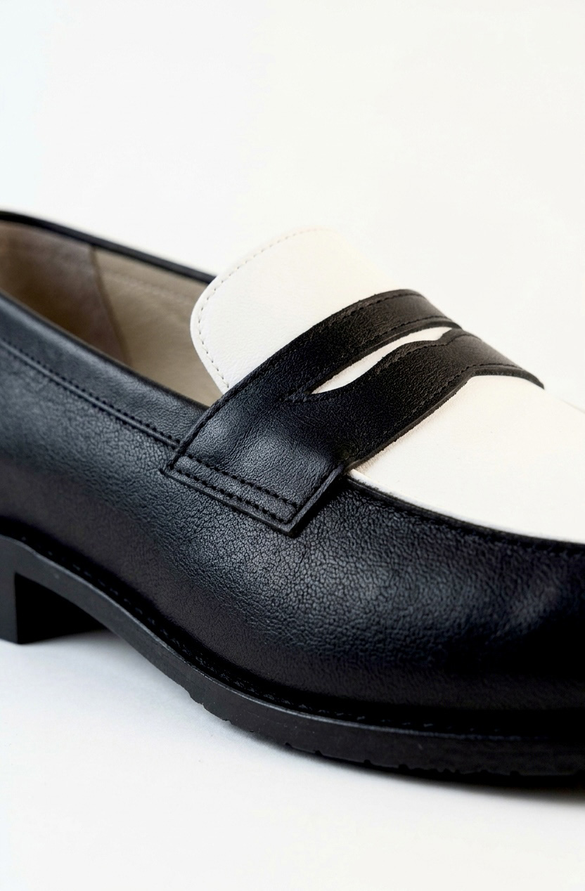 Loafers Black & White Leather 2 cm heel