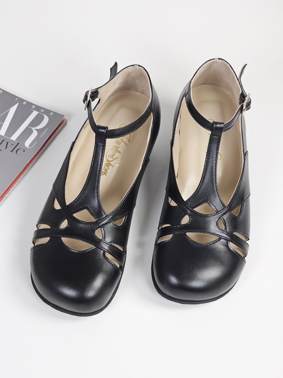 Barefoot Spring Black Leather 4 cm heel