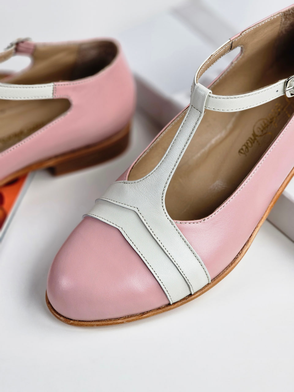 Barbie Pink & Broken White Leather 2 cm heel