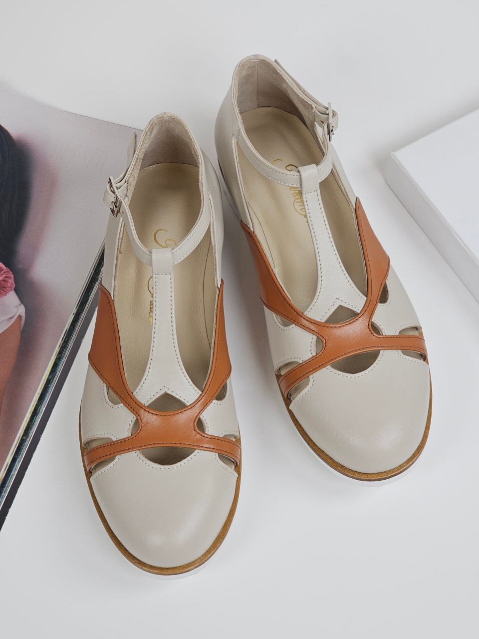 Spring Beige & Light Brown Leather with Eva Sole