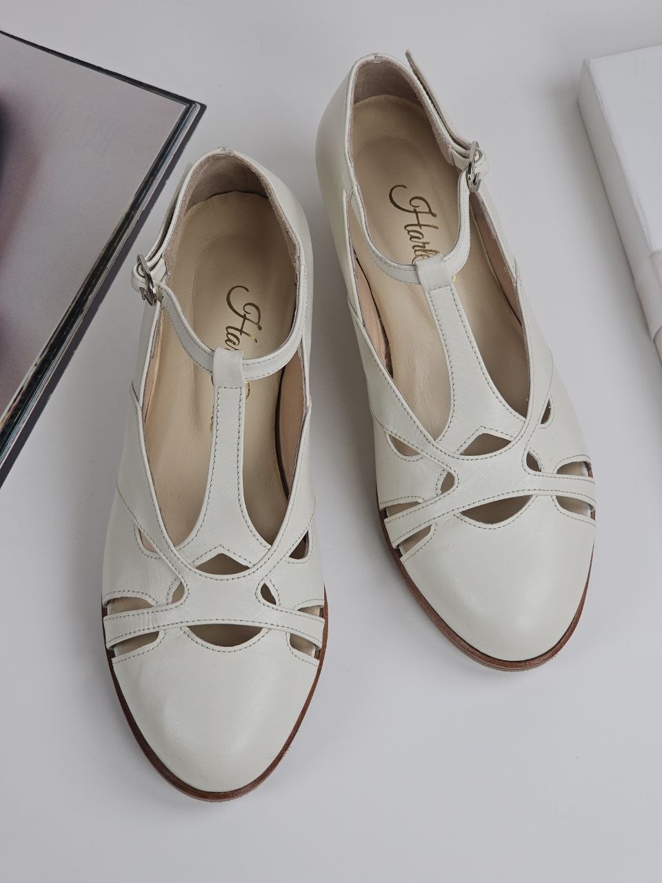 Spring Broken White Leather 4 cm heel