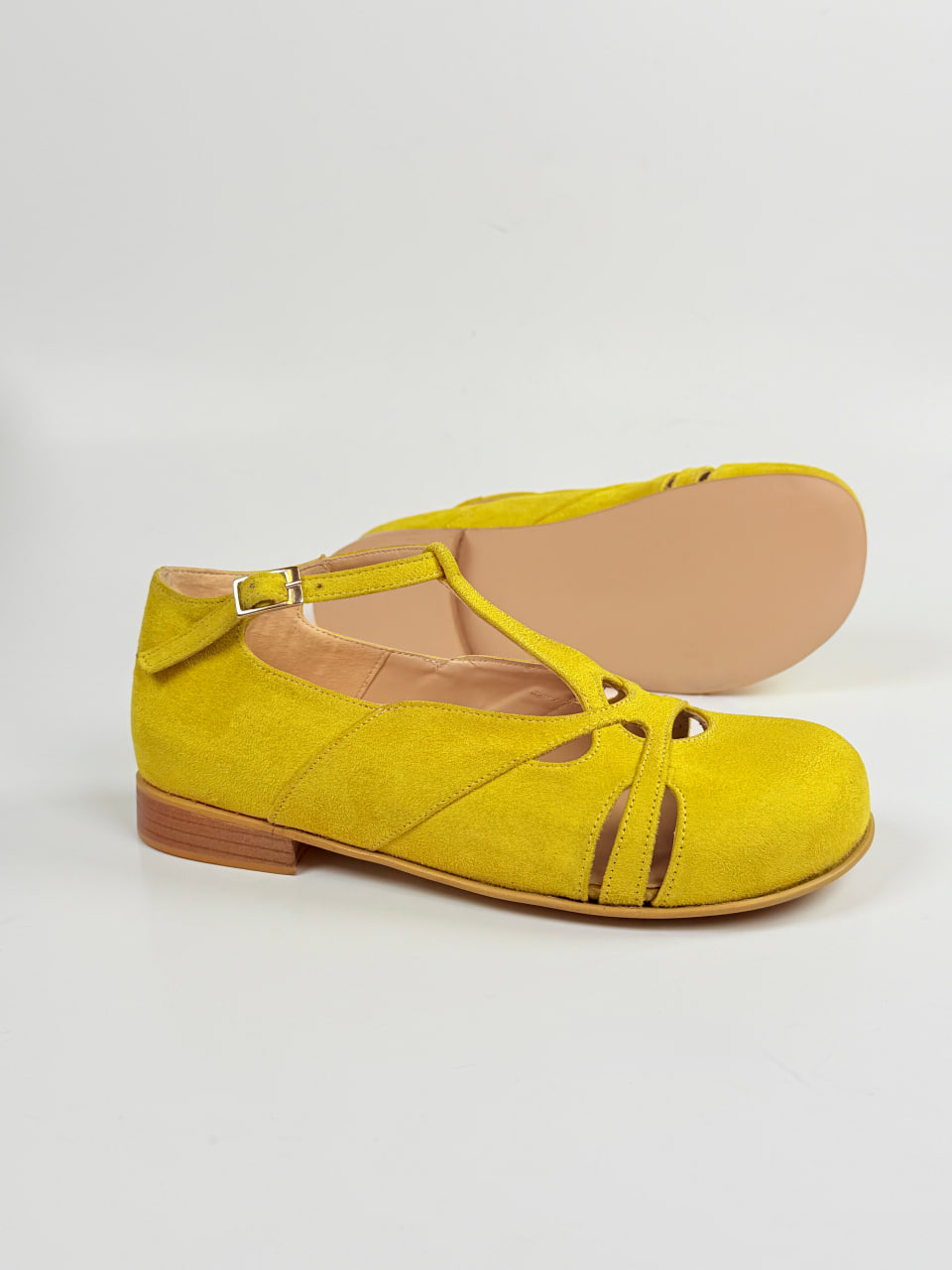 Barefoot Spring Vegan Yellow Suede 2 cm heel