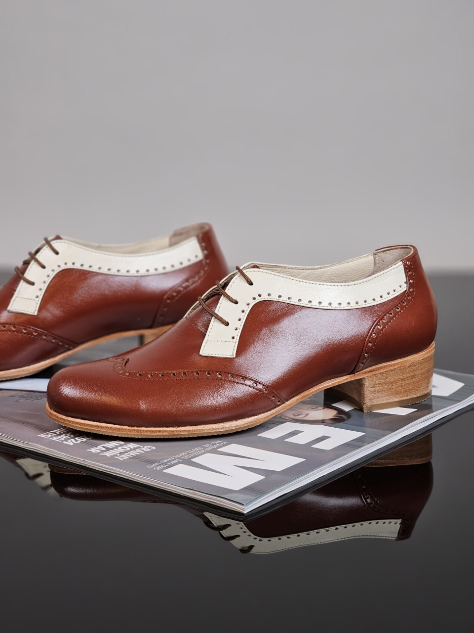 Women Oxfords Brown Leather & Broken White Line with 4 cm heel