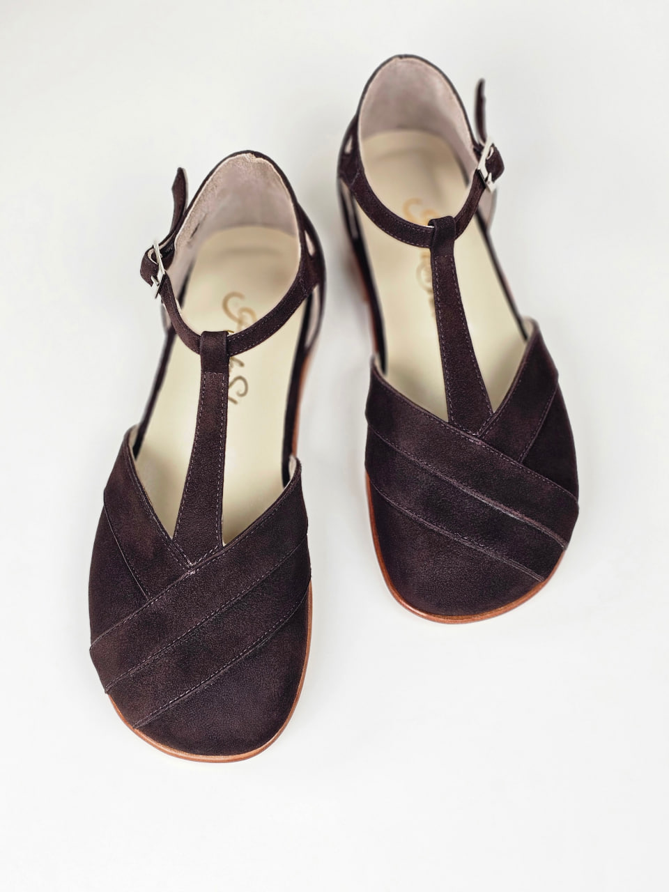 Barefoot Sugar Dark Chocolate Suede 2 cm heel