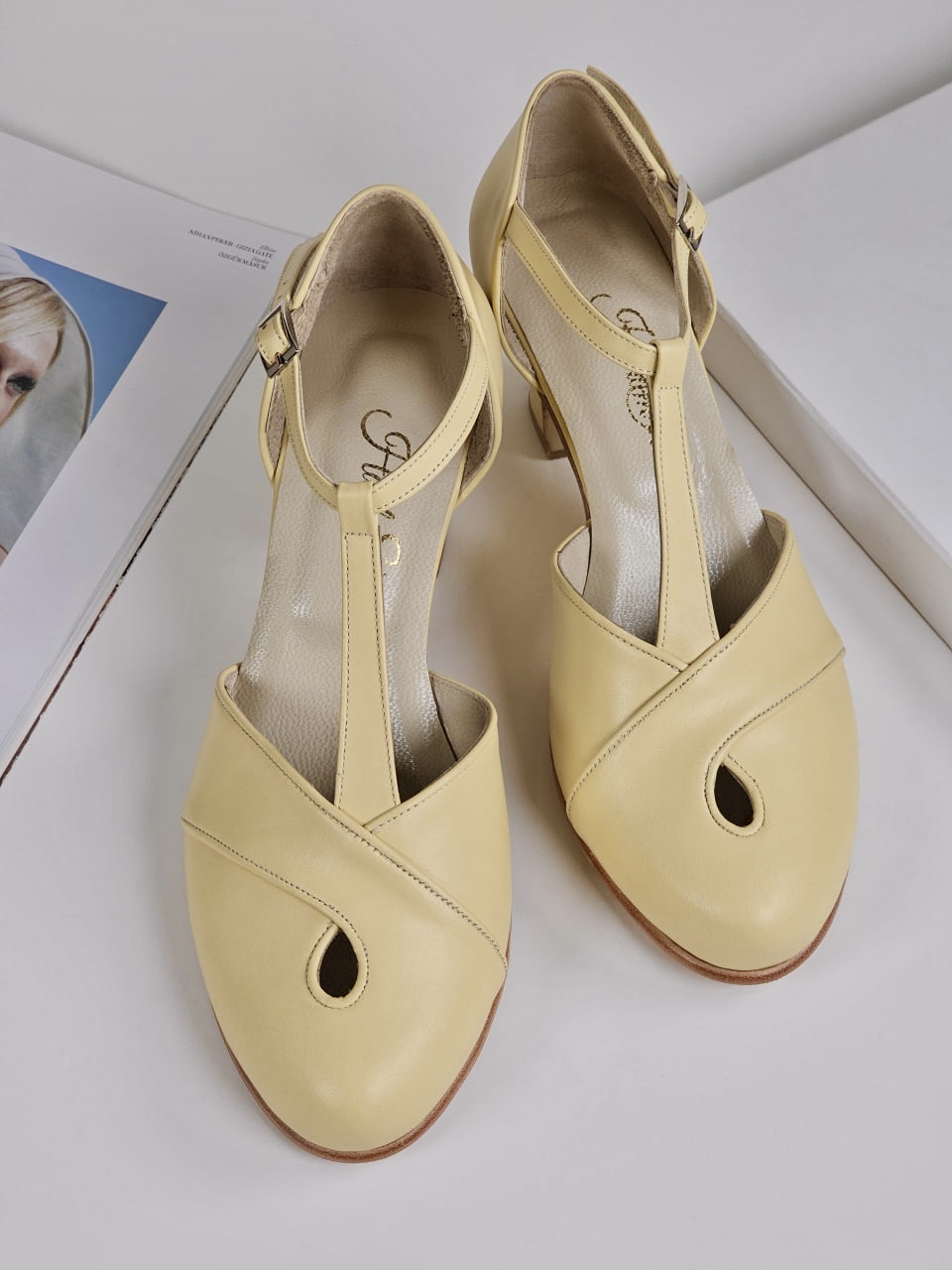 Muse Lemon Yellow Leather 6  cm heel
