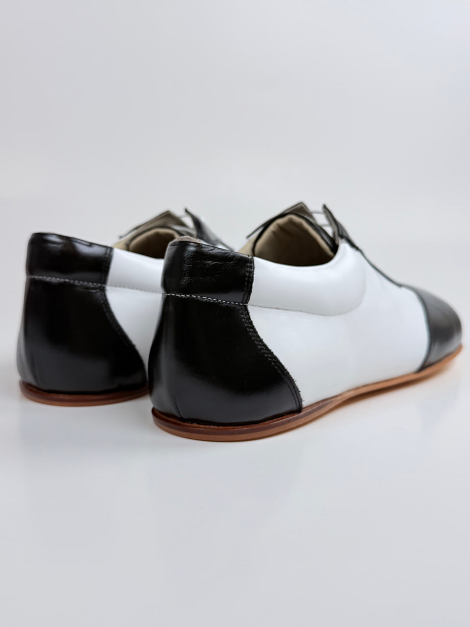 Barefoot New York White & Black Leather Zero Drop