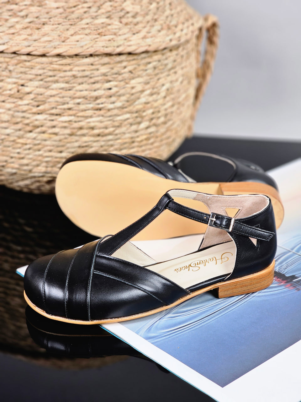 Barefoot Sugar Black Leather 2 cm heel