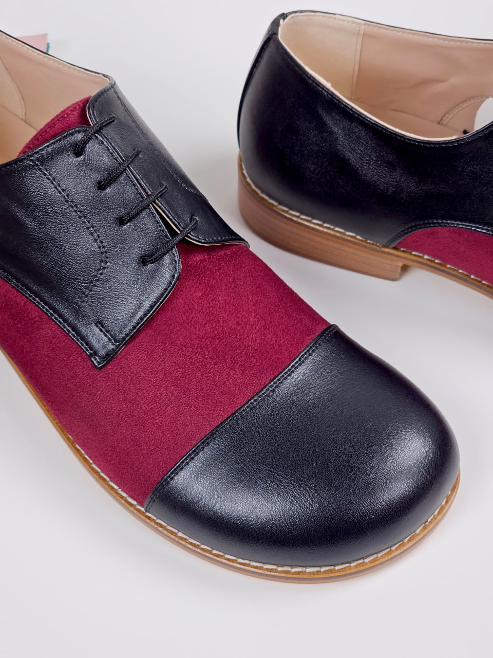 Barefoot California Vegan Black Leather & Bordeaux Textile 2 cm heel