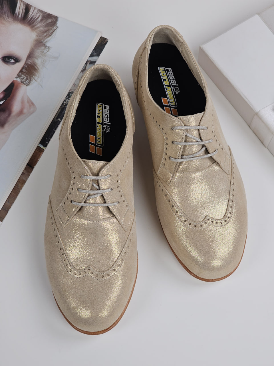 Women Oxfords Golden Suede 4 cm heel