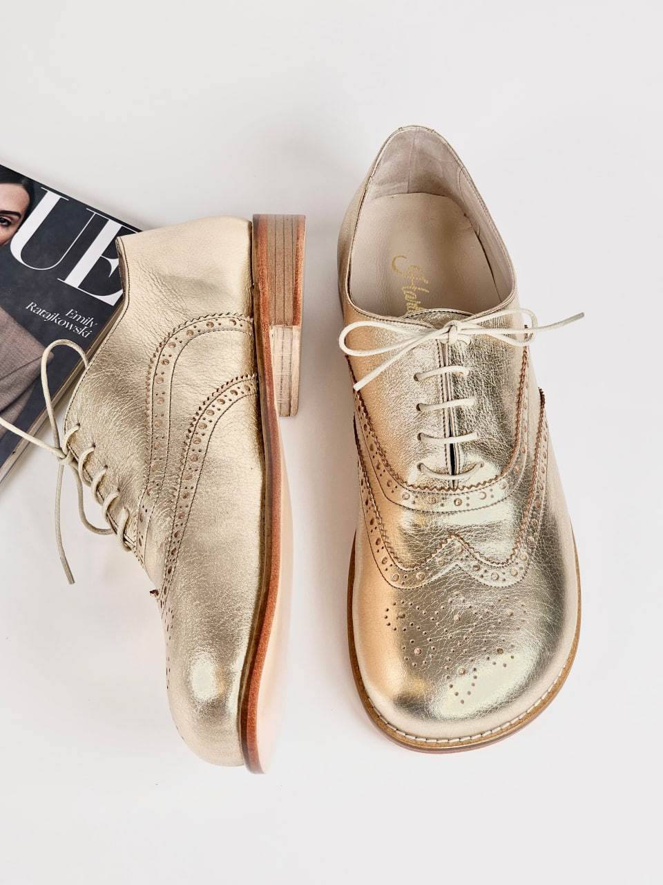 Barefoot Brogue Platinum Gold Leather 2 cm heel