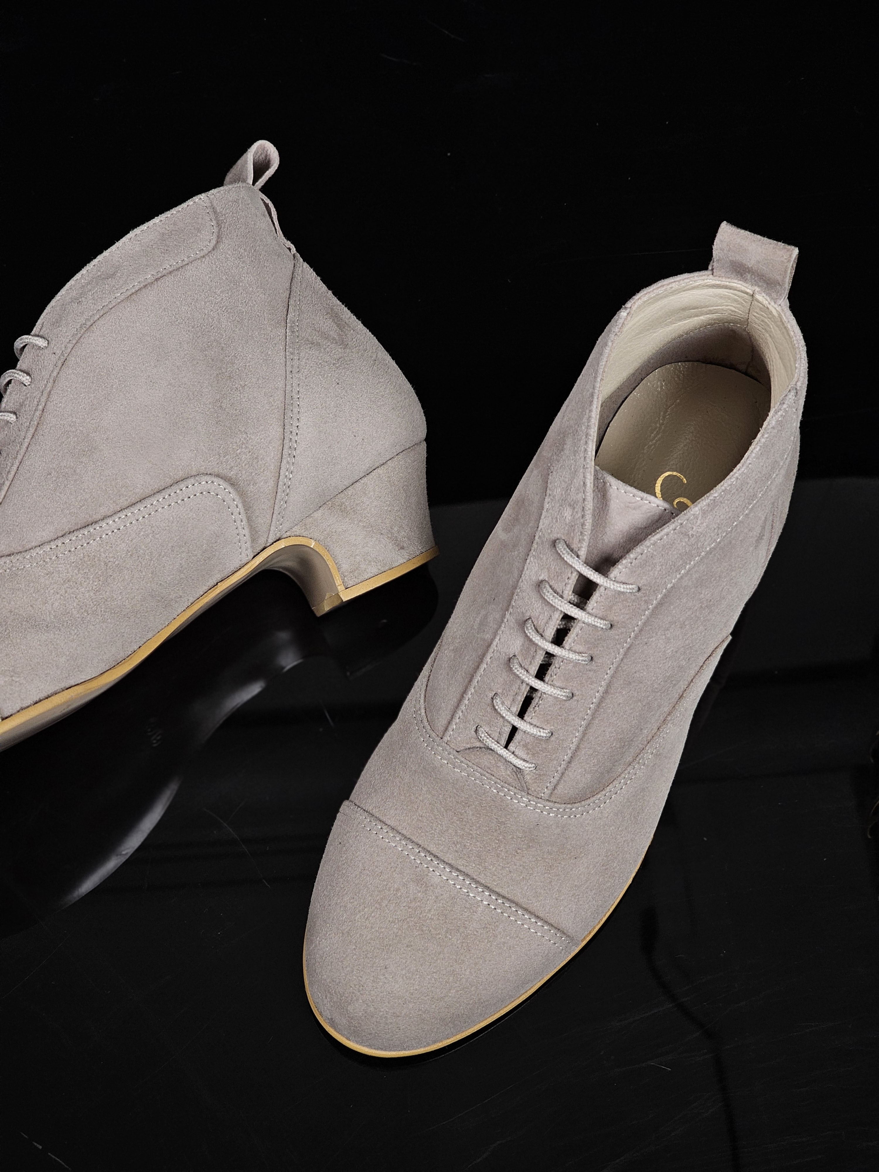 Smooth Boots Soft Grey Suede 4 cm heel