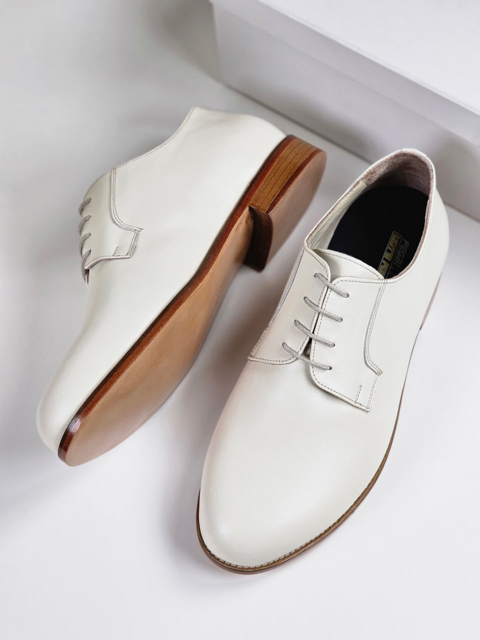 Jazz Slide Broken White Leather 2 cm heel