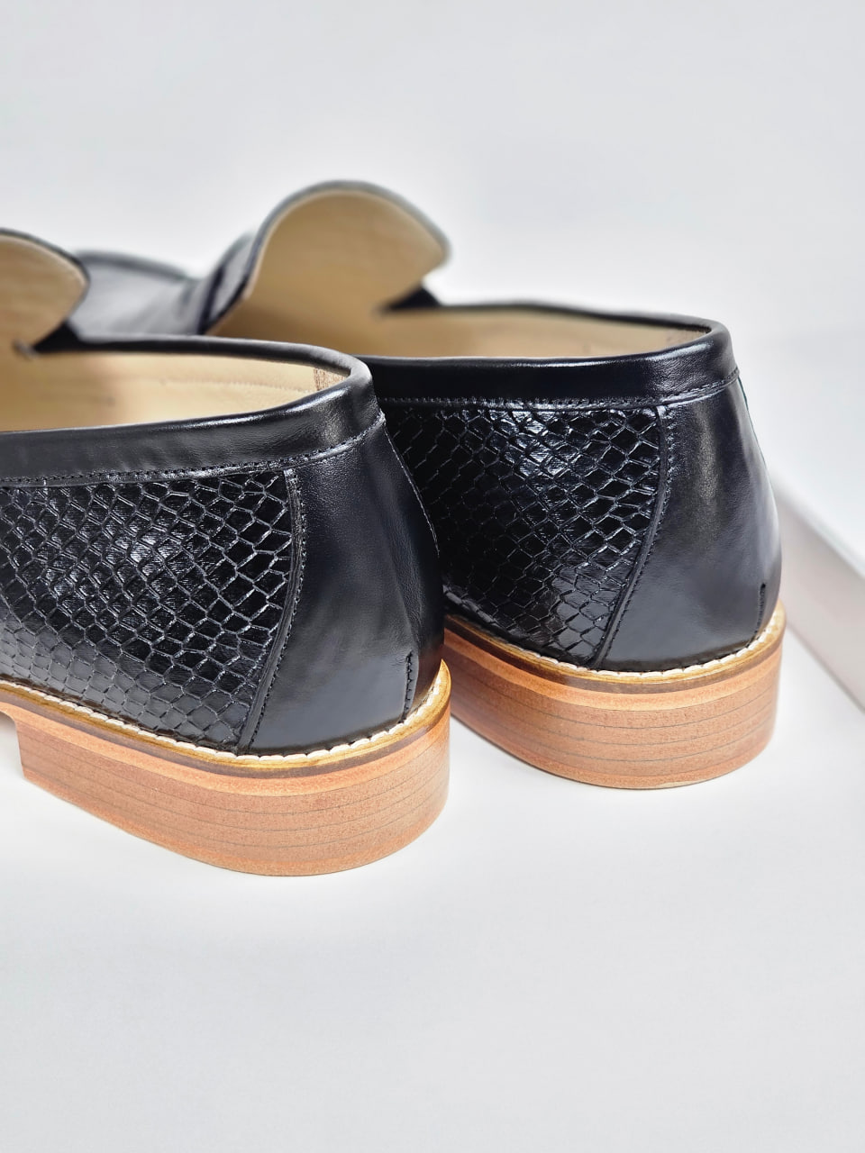 Loafers Black Snake Print Leather 2 cm heel