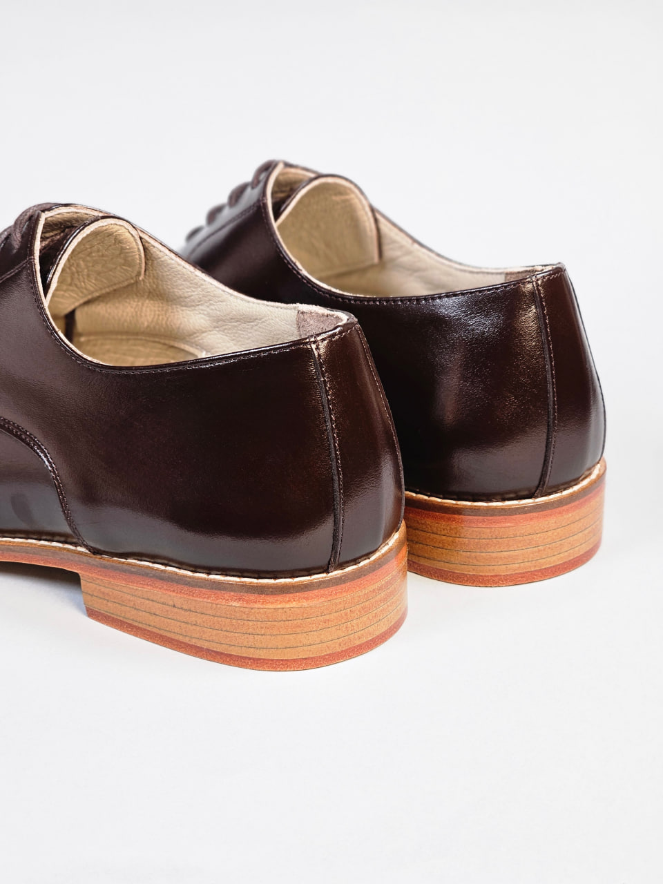 Barefoot California Dark Chocolate Leather 2 cm heel